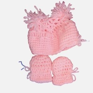 Gloves and beanies